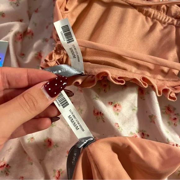 New Pink Strapless Bikini Set - Picture 3 of 3